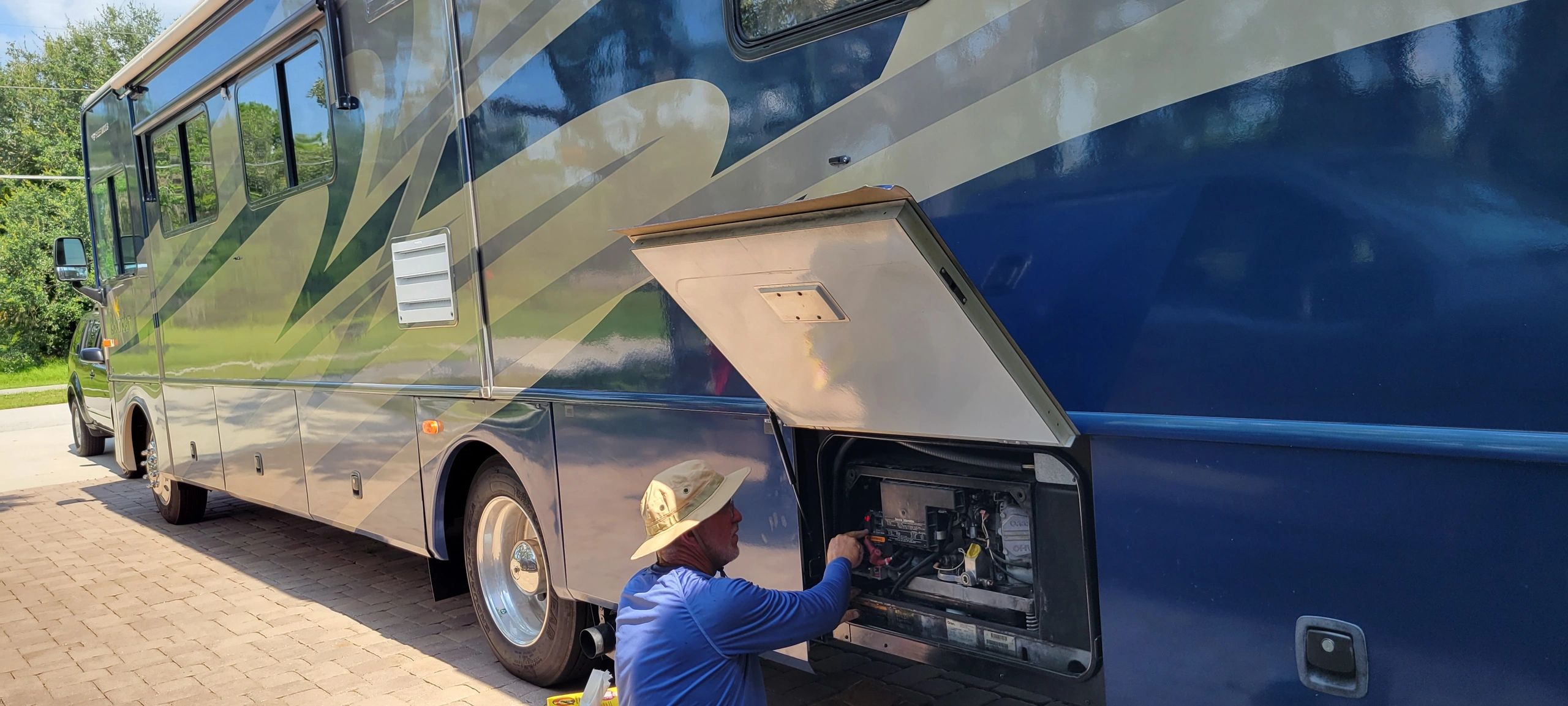 RV exterior panel repair
