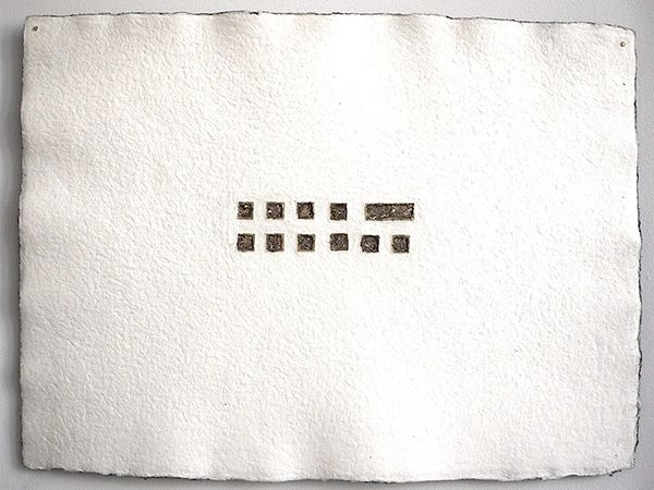 Glendalys Medina, Play Button, 2013