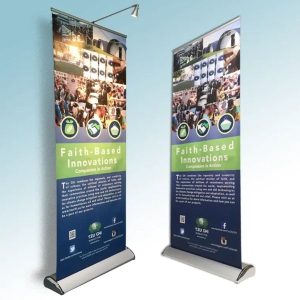 SILVERWING RETRACTABLE BANNER STAND