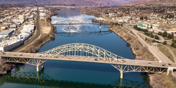 Wenatchee and East Wenatchee with the Columbia river and bridges between