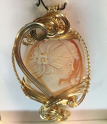 Custom Made Wire Sculptured Cameo Pendant