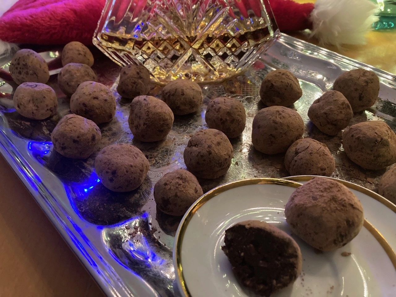 Bourbon Balls Recipe: Low Carb and Gluten Free - Lowcarb-ology