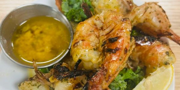 Five crispy grilled shrimp with bang bang sauce