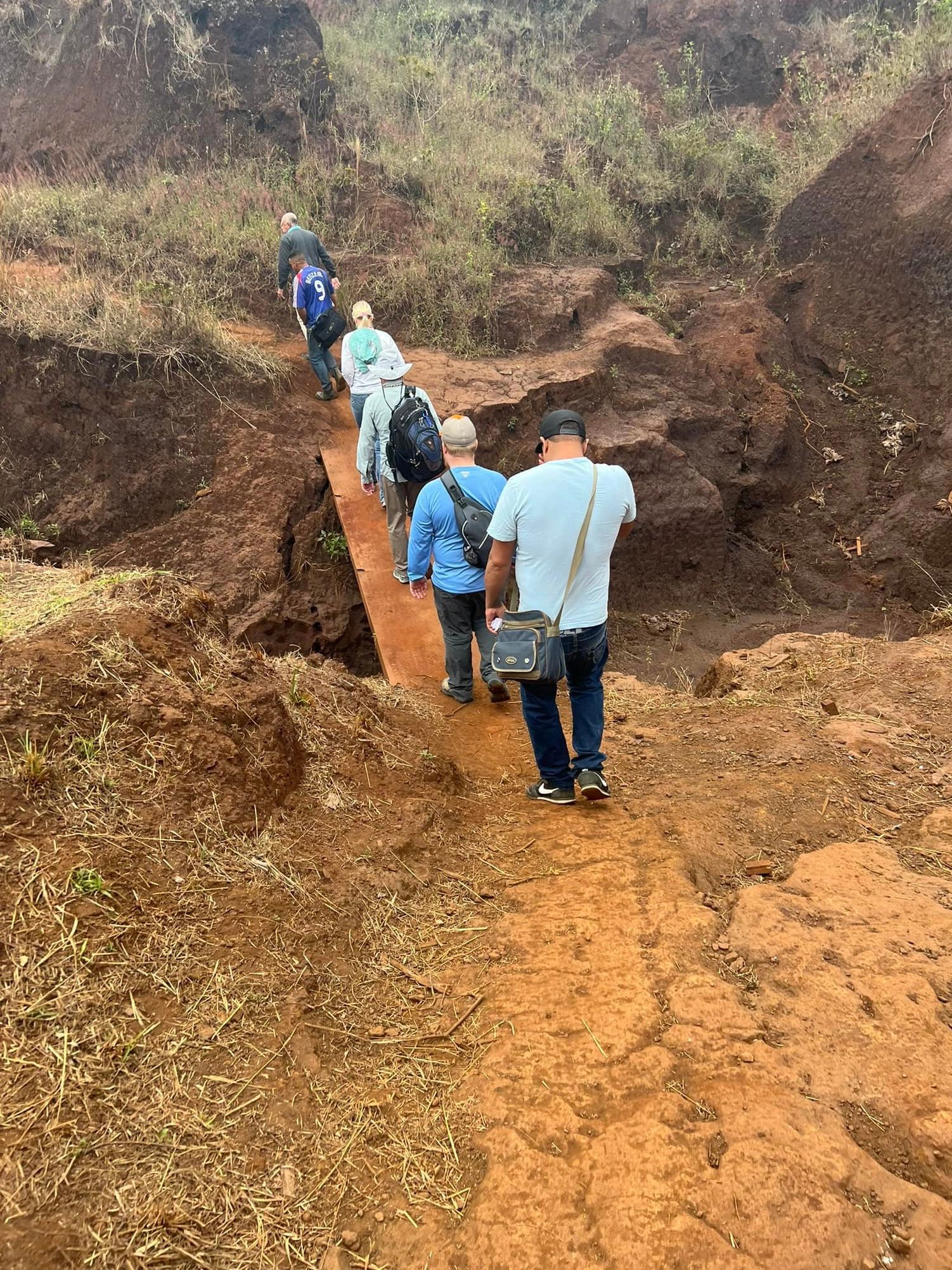 Rockhounding Tours in Brazil for mining buying and fun! 