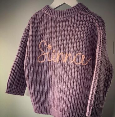 Embroidered knitted sweater