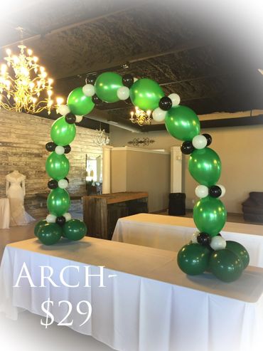 arch balloon on a table