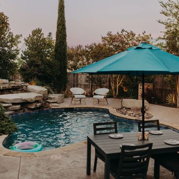 Beck's Bungalow Pool