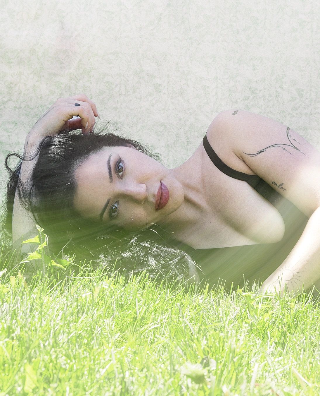Outdoor beauty portrait of model 