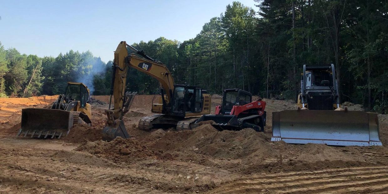 Grading, Pond digging, Excavating, Clearing. Land Clearing, 