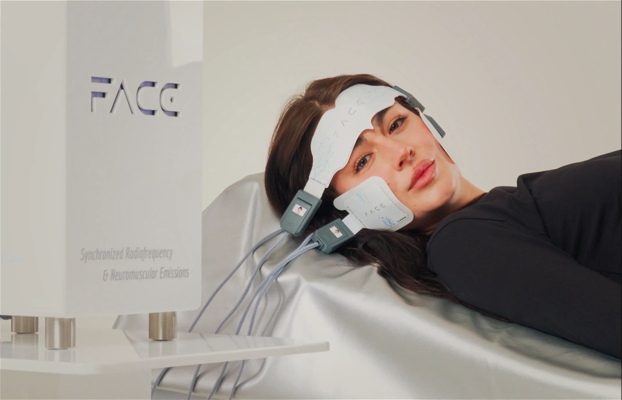 WonderFace is a great alternative to a surgical facelift. It can lift, reduce wrinkles & fine lines.
