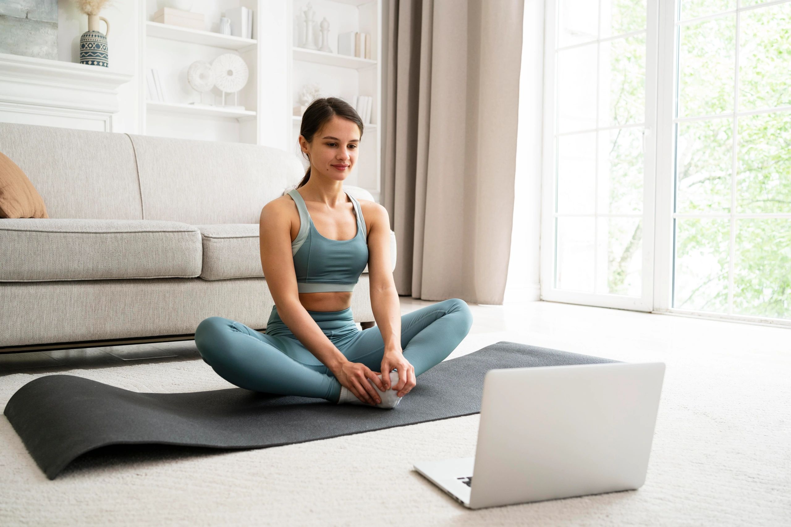 Live 1-on-1 online wellness coaching session for high-performing women, featuring customized frameworks for PCOS reversal and prenatal fitness at Yoganubhav.