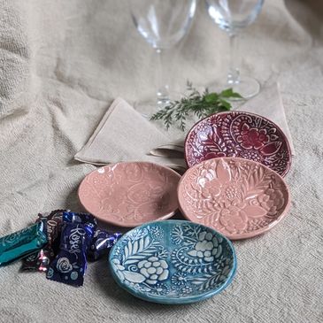 ceramic patterned trinket dishes