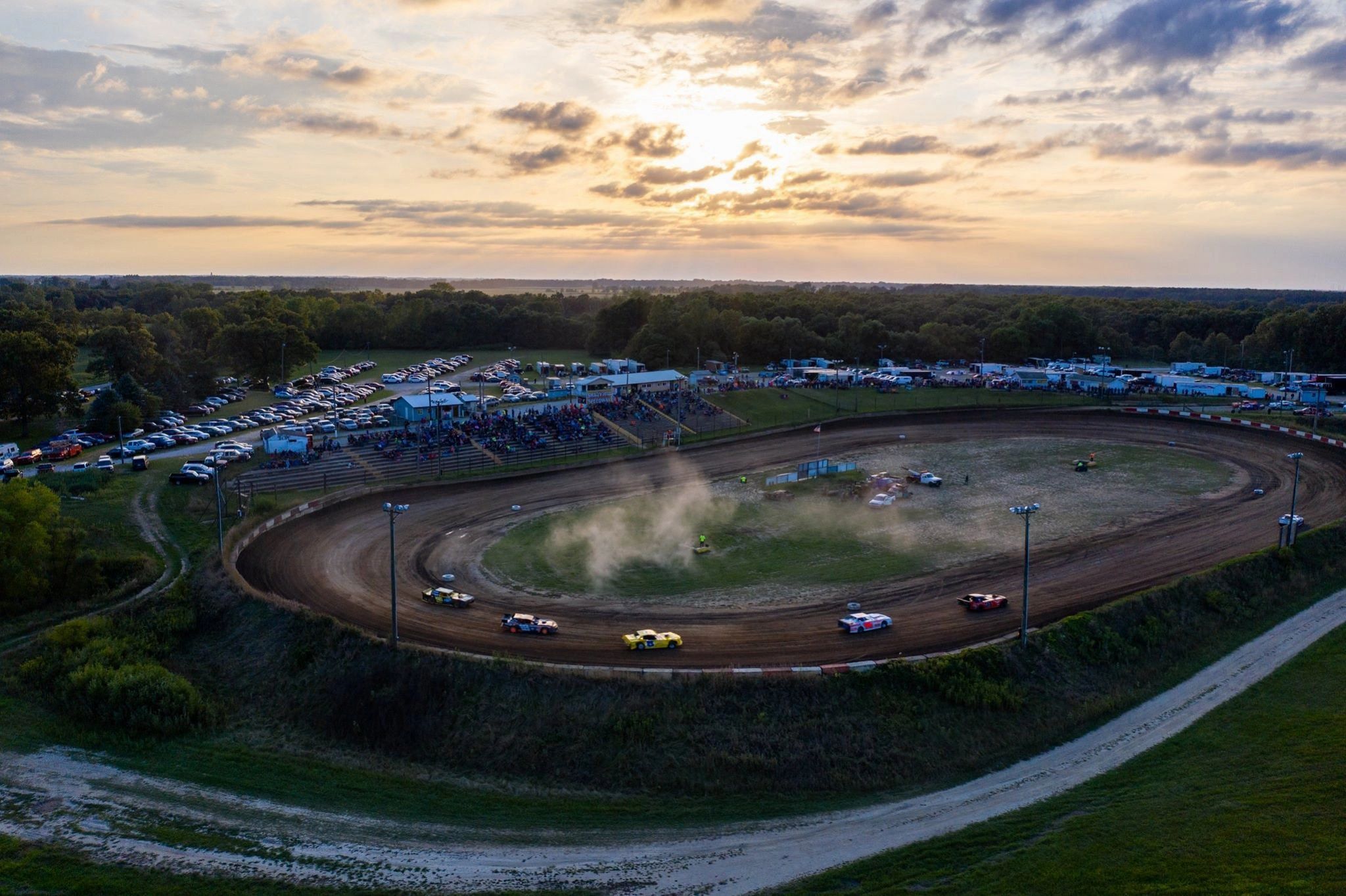 Shadyhill Speedway - Dirt Track in Medaryville - Rensselaer, Indiana