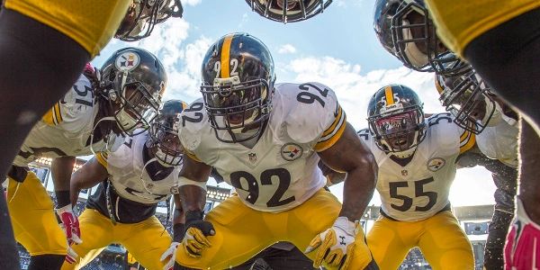 james harrison steelers gameday warmups huddle 