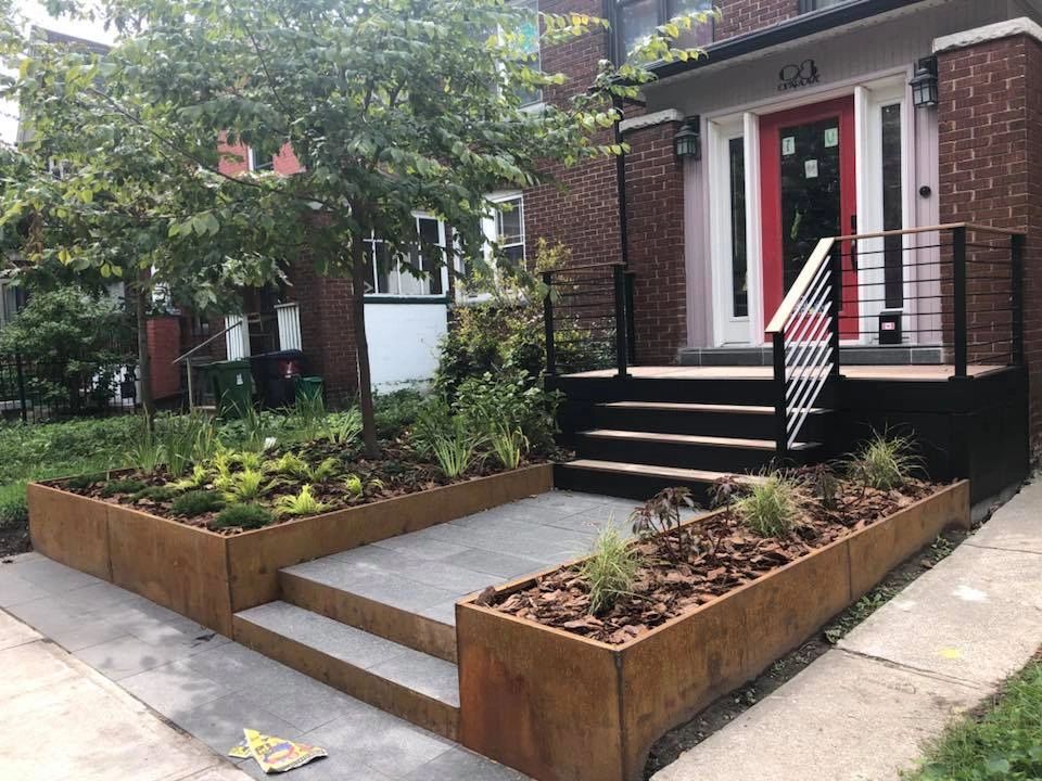 Corten steel planter. Residential Custom Metal work in Toronto