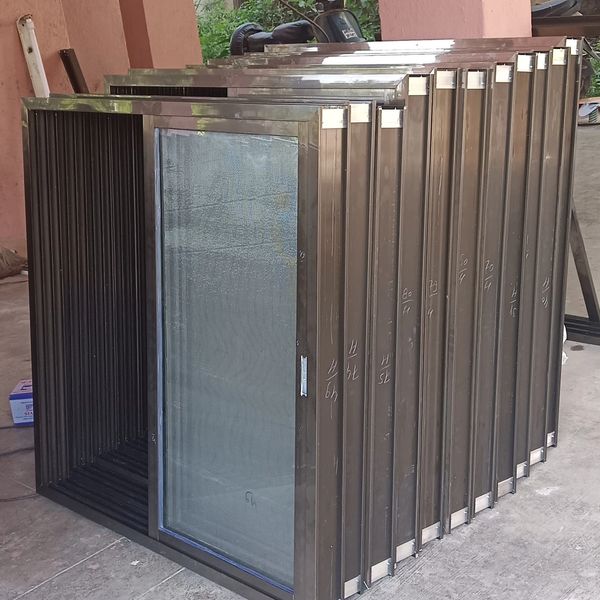 Aluminum Sliding Windows.