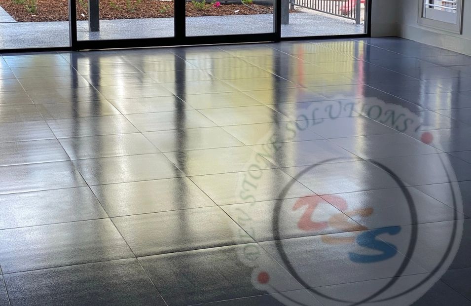 Anti-slip coating on stone