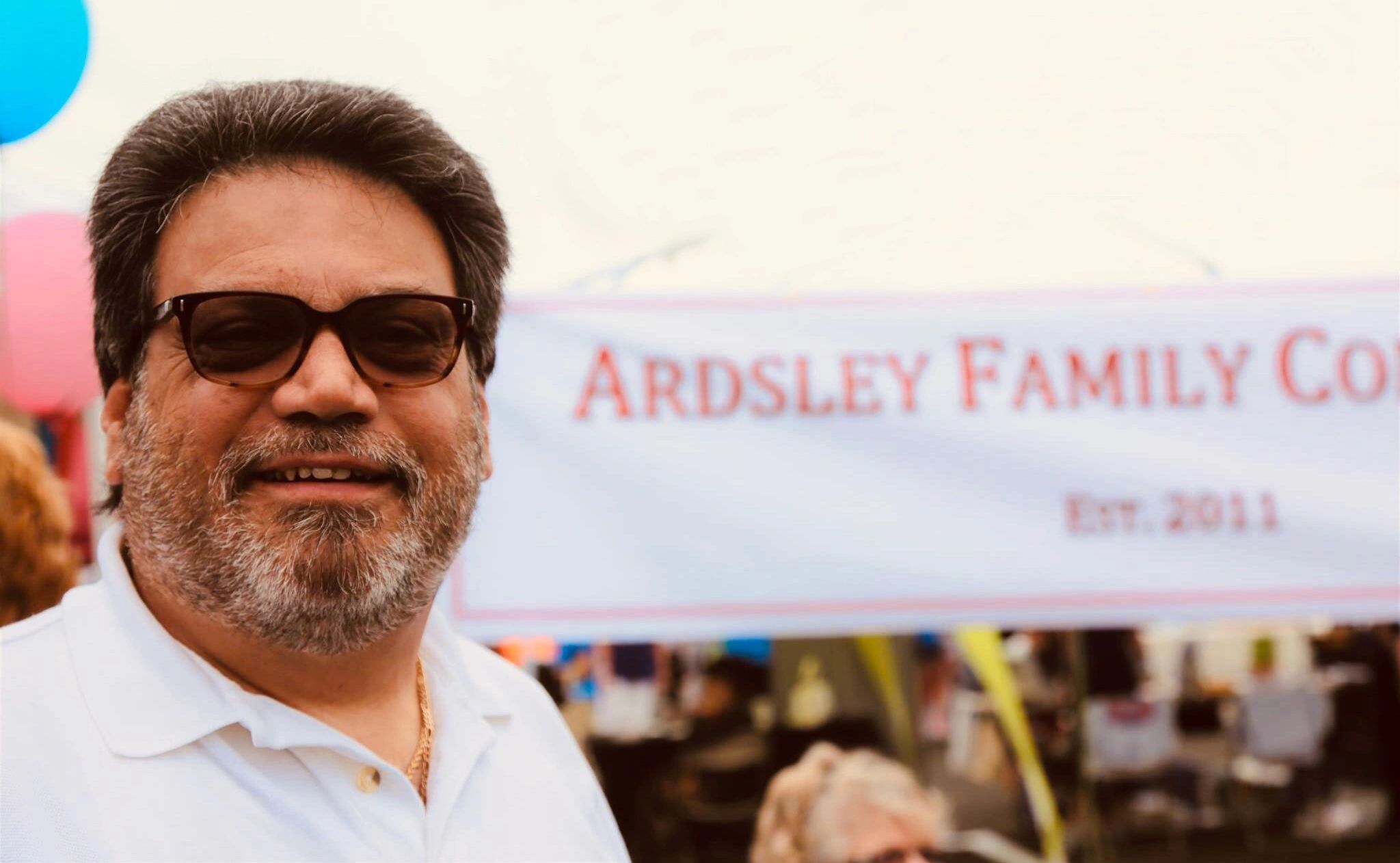 Dennis Zappone Connecting with Ardsley Residents