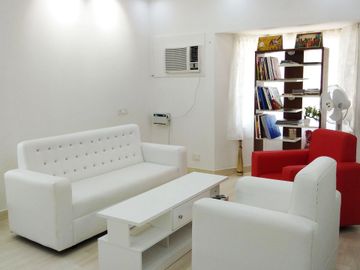 Casual Discussion Room Painting. 
Pure White Concept painting for  Casual Discussion Room 