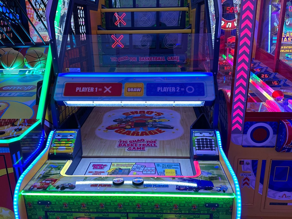 Inside ARKAD LEVEL UP arcade