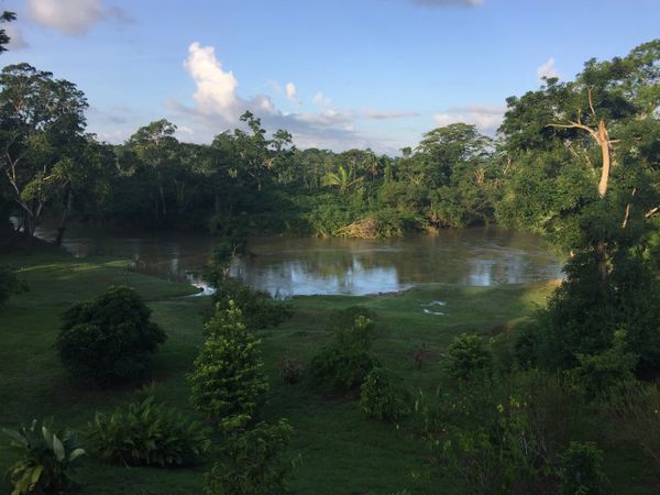 Dream Valley Chalets, Teakettle Village, Belize