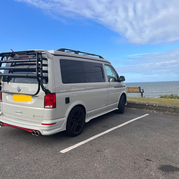 Van 1
