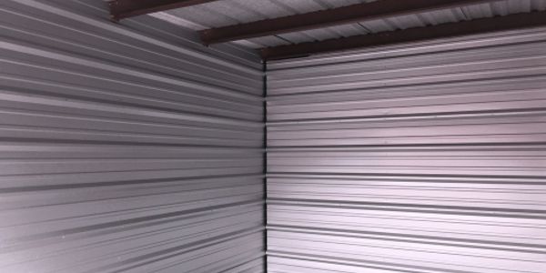 Temperature controlled storage unit
