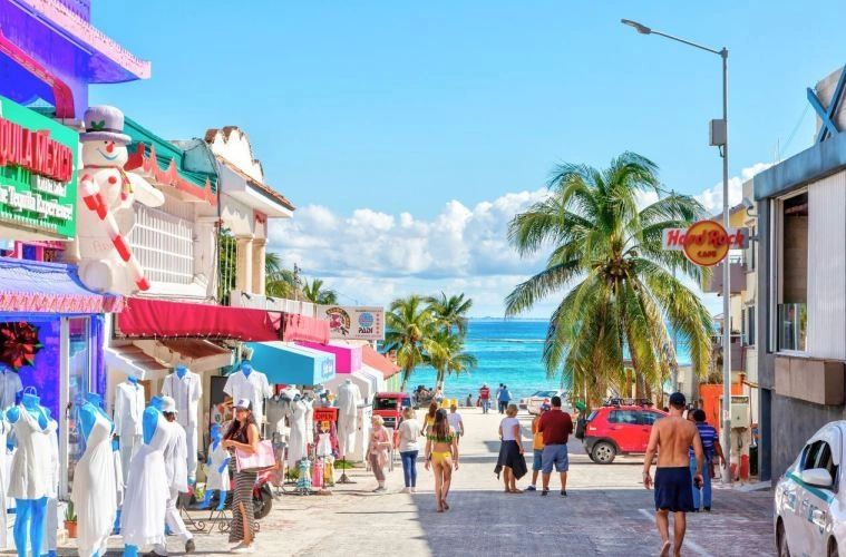 CANCUN AND PLAYA DEL CARMEN TRAVEL RESTRICTIONS ONE NEEDS TO KNOW