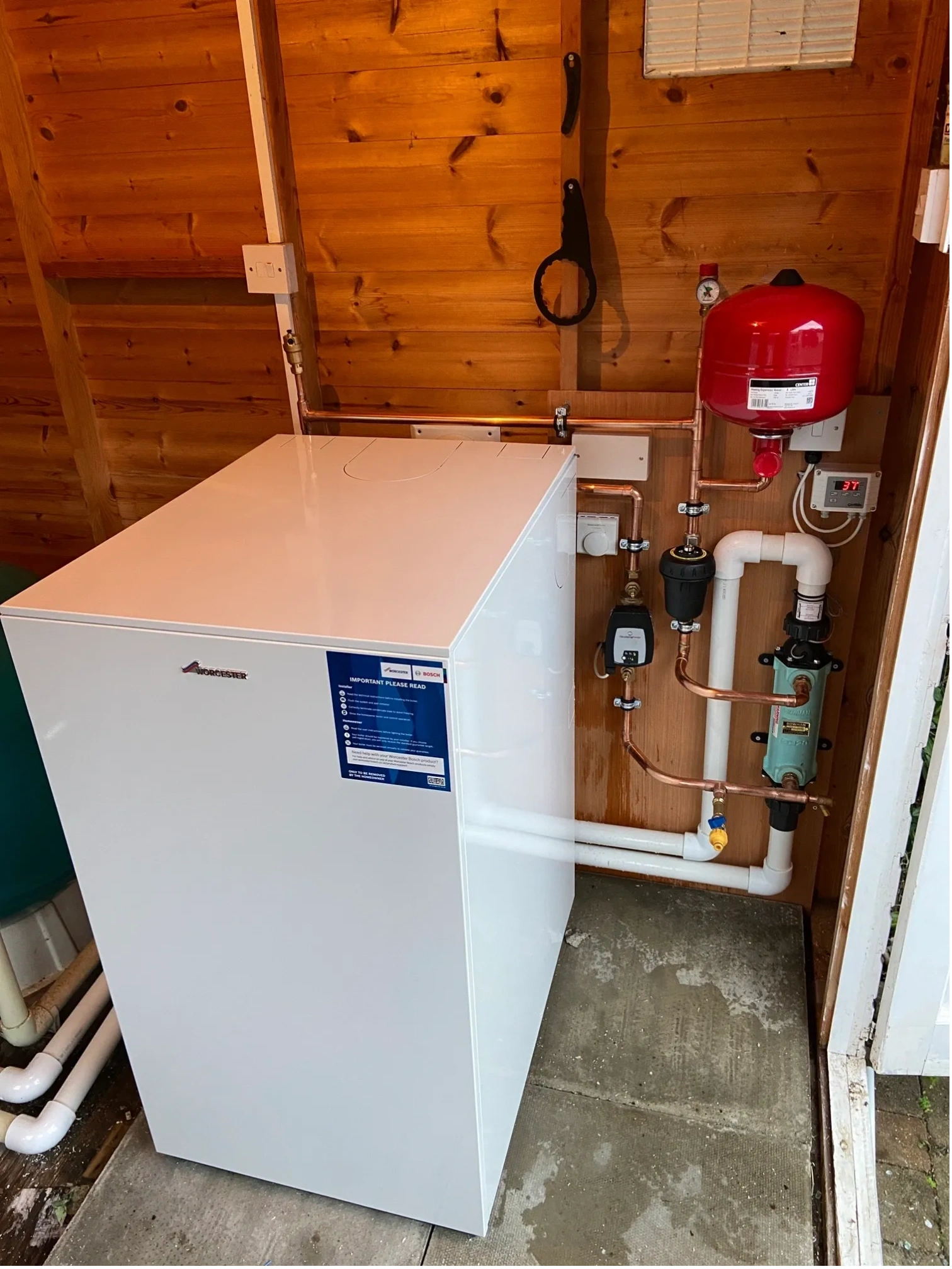 Heat Your Pool With A Worcester Bosch Boiler!