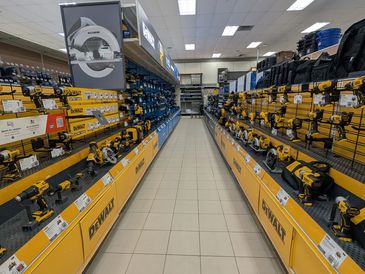  picture inside Shopping Mart