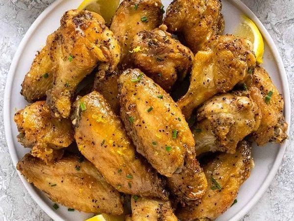 lemon pepper chicken on a plate