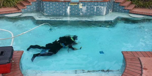 Year round underwater swimming pool and spa leak detection and repair services in the East Bay Area.