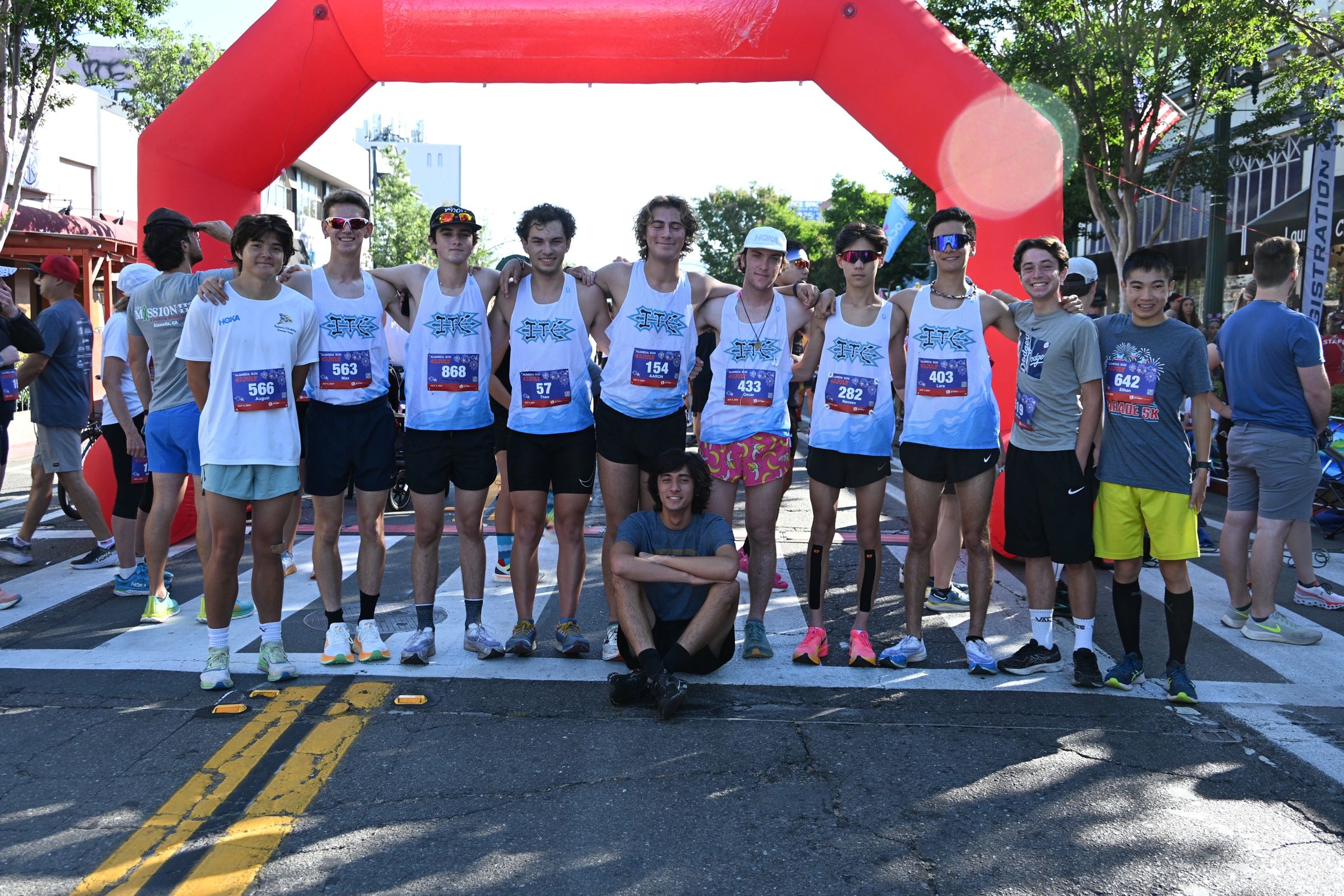 Runners at start line
