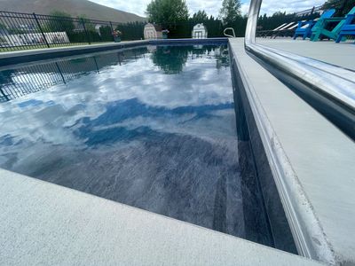 Renolit Elegance in the Touch Collection