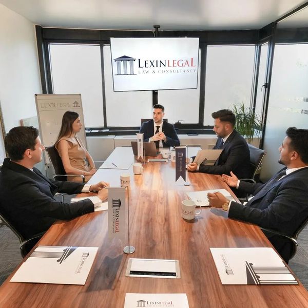 Lexin Legal uzman avukat ekibi, İstanbul'da hukuki çözümler sunuyor