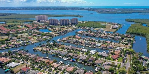 Canal Knowledge, Boating Lessons, Cape Coral Boating, Ft. Myers Boating, Yacht Deliveries, Expert 