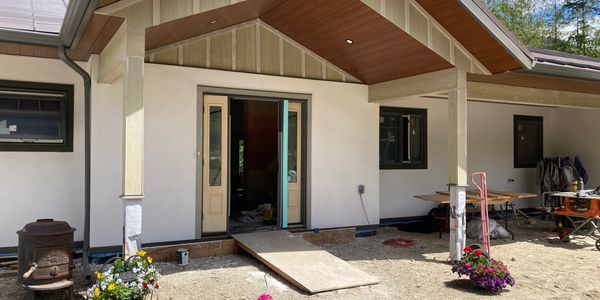Front porch of the Lumby Hemp House.
