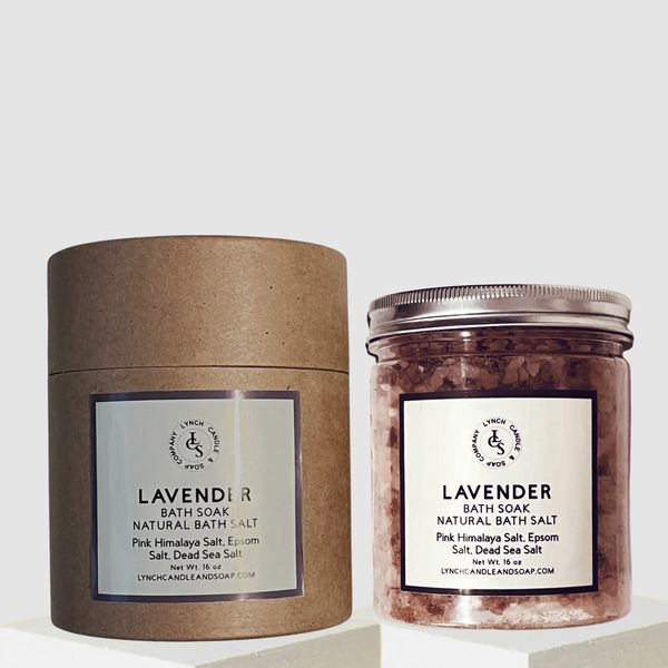 Natural mineral salts with lavender fragrance.