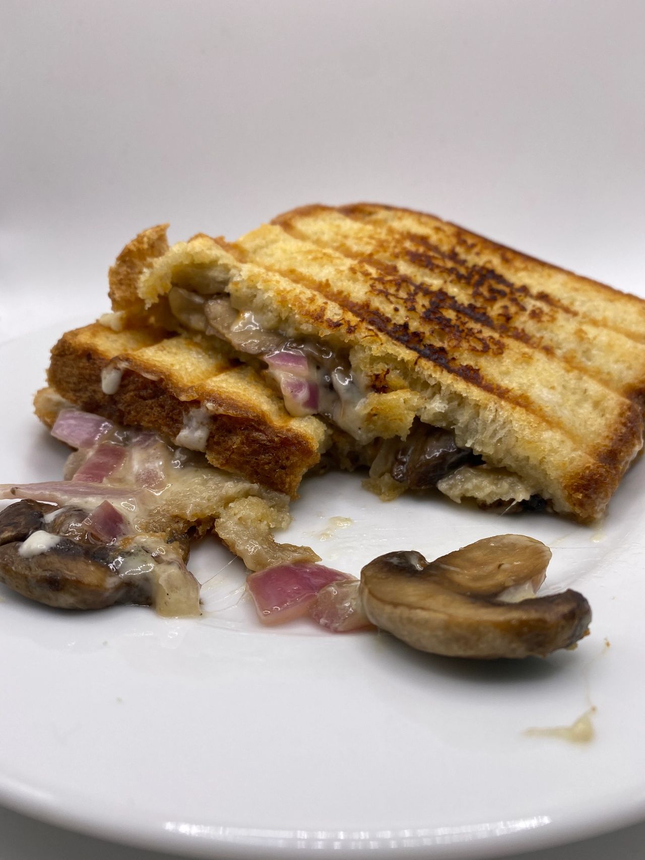 Smoked Gruyère Grilled Cheese with Mushroom and Red Onion, image size:1280x1707