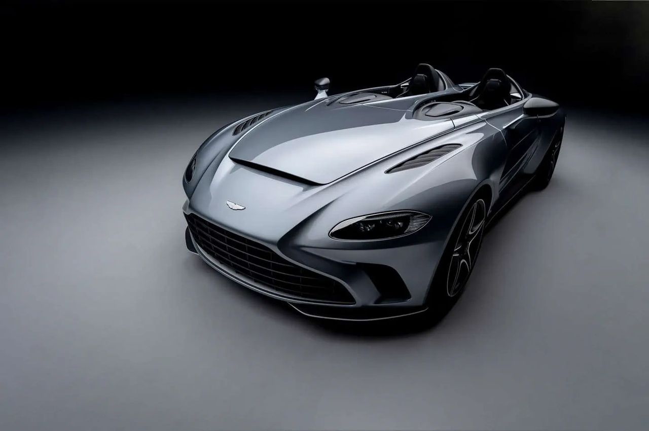 Aston Martin V12 Speedster