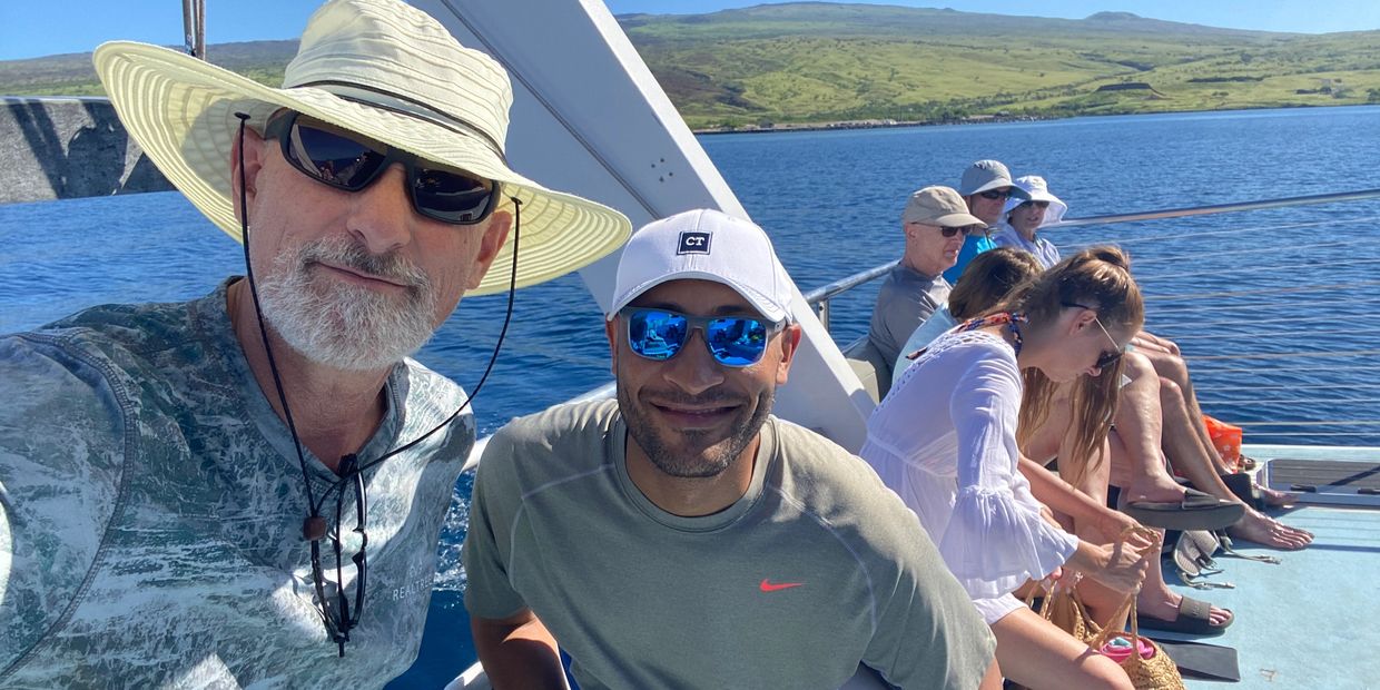 Modern Wayfarers on Hawai'ian waters