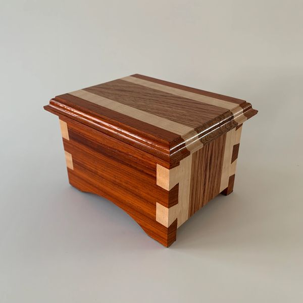 Hand cut dovetail box, maple, padauk, bubinga. Music Box.