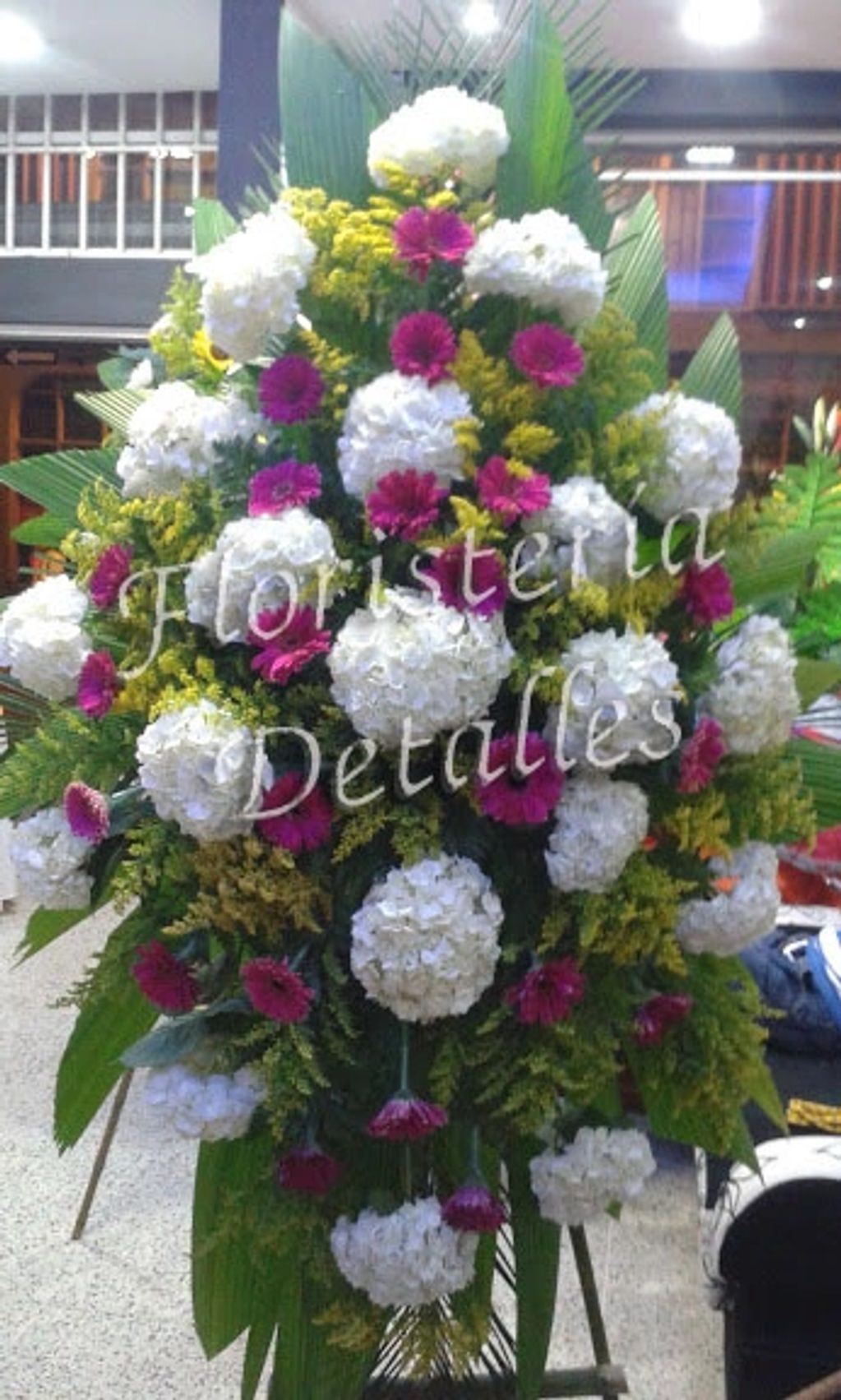Fúnebre o arreglo de condolencia en Manizales