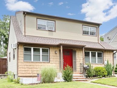 211 New Jersey Avenue, Bergenfield 