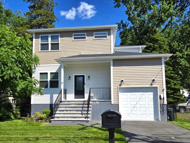 12 Lakeview Avenue, Rochelle Park 