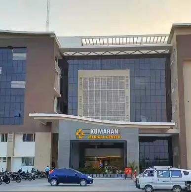 Front view of Kumaran Medical Center building.