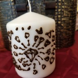 Oracle Candle and Reading symbols divined in Henna