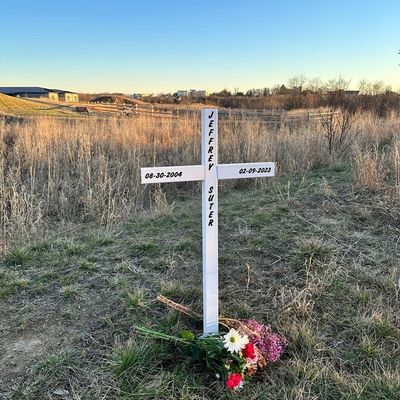 Roadside Memorial Cross, Cross for rodeway, metal stake road cross, personalized roadside memorial