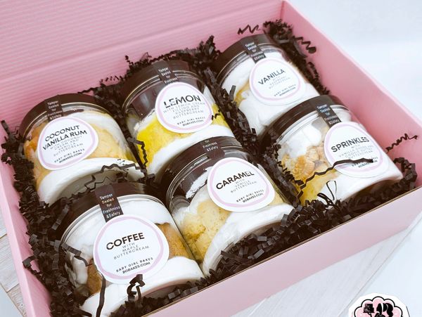 Taster boxes of cake