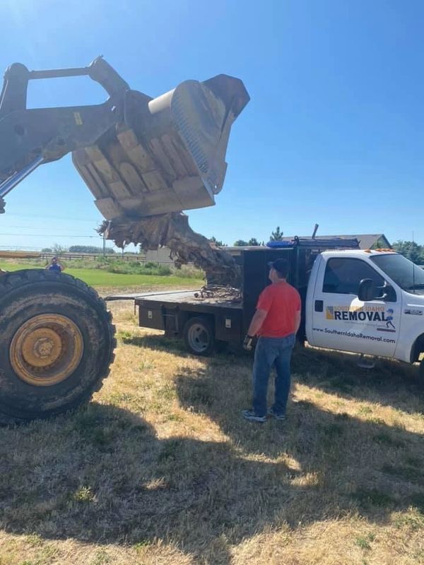 Junkremoval brushremoval junkhaul twinfallsjunkremoval estatecleanout garagecleanout housecleanout 